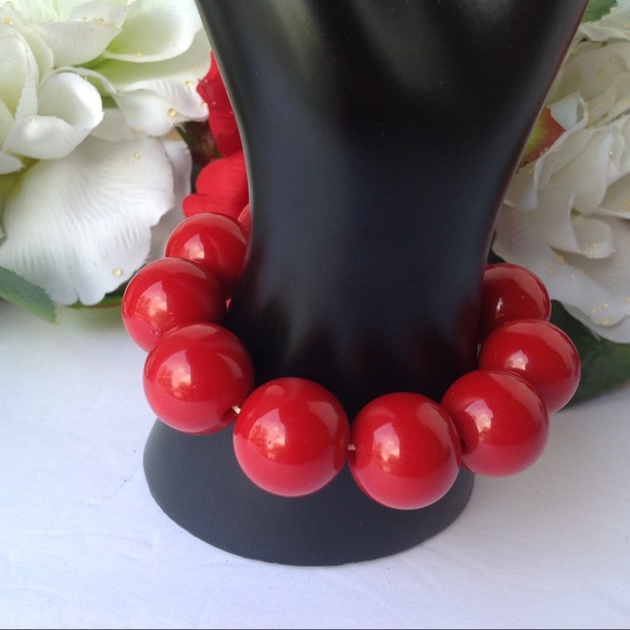 Bracelet Red Bead Costume Jewelry Elastic Band OS - Picture 5 of 6